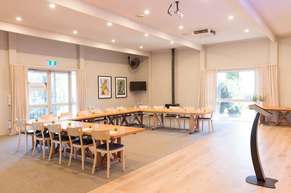 غرفة الاجتماعات