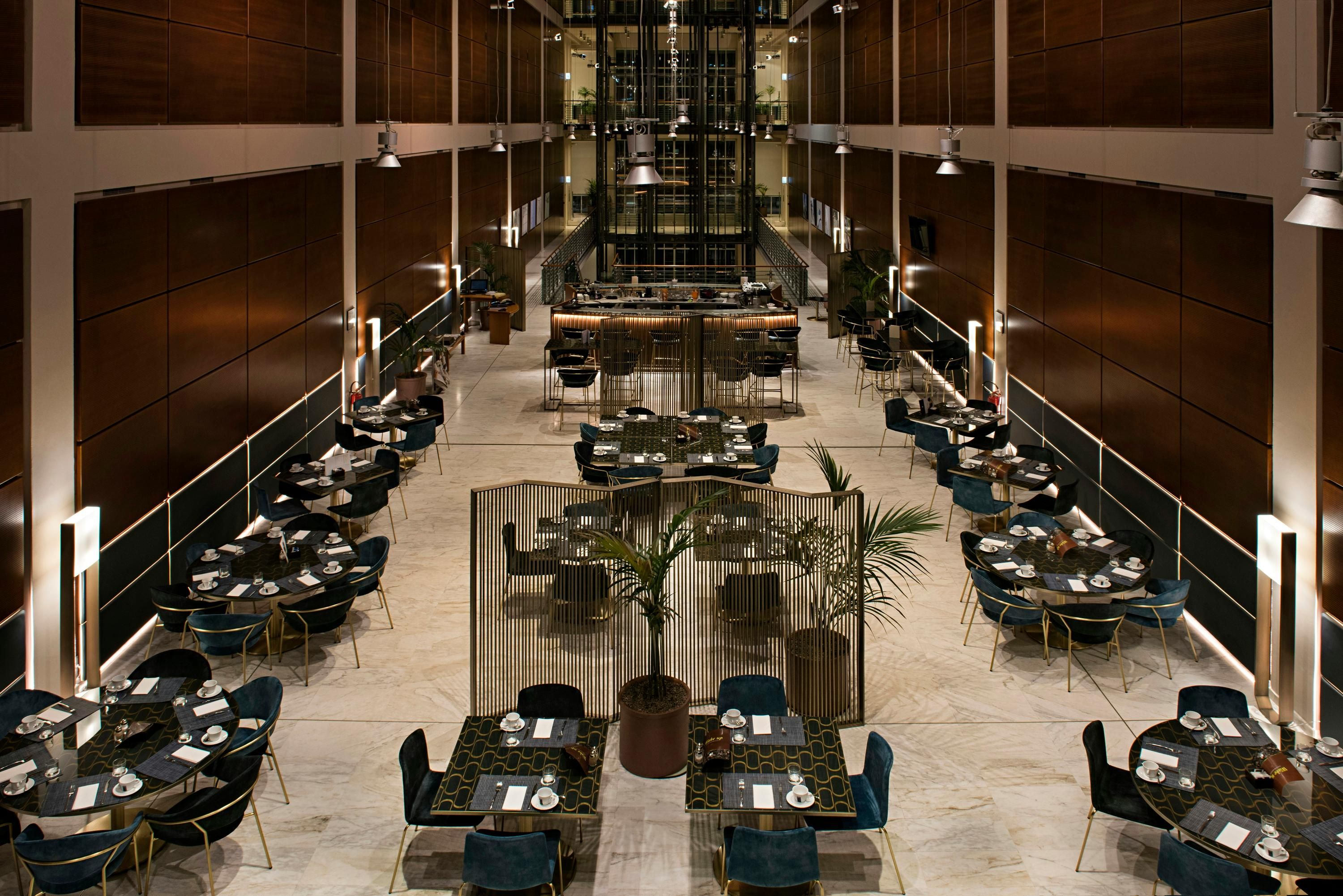 مطعم