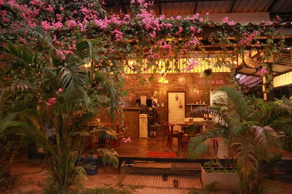 شرفة مرصوفة