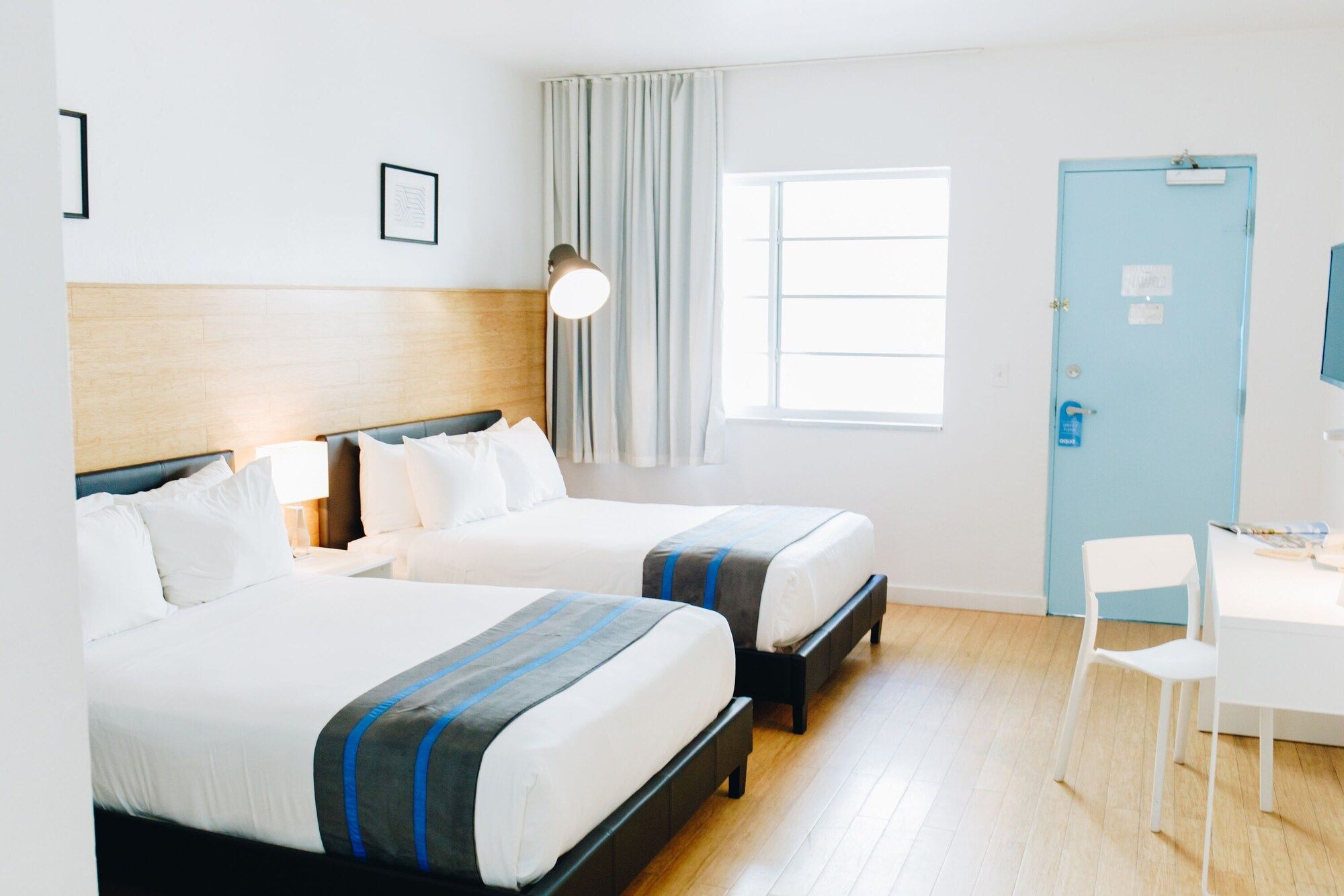 آخر