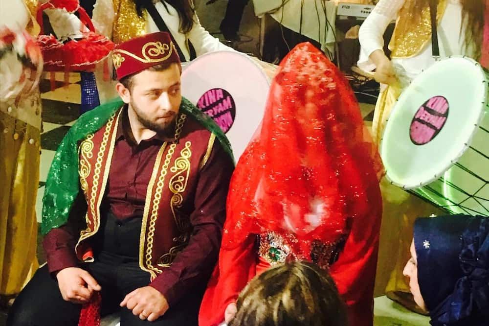 آخر
