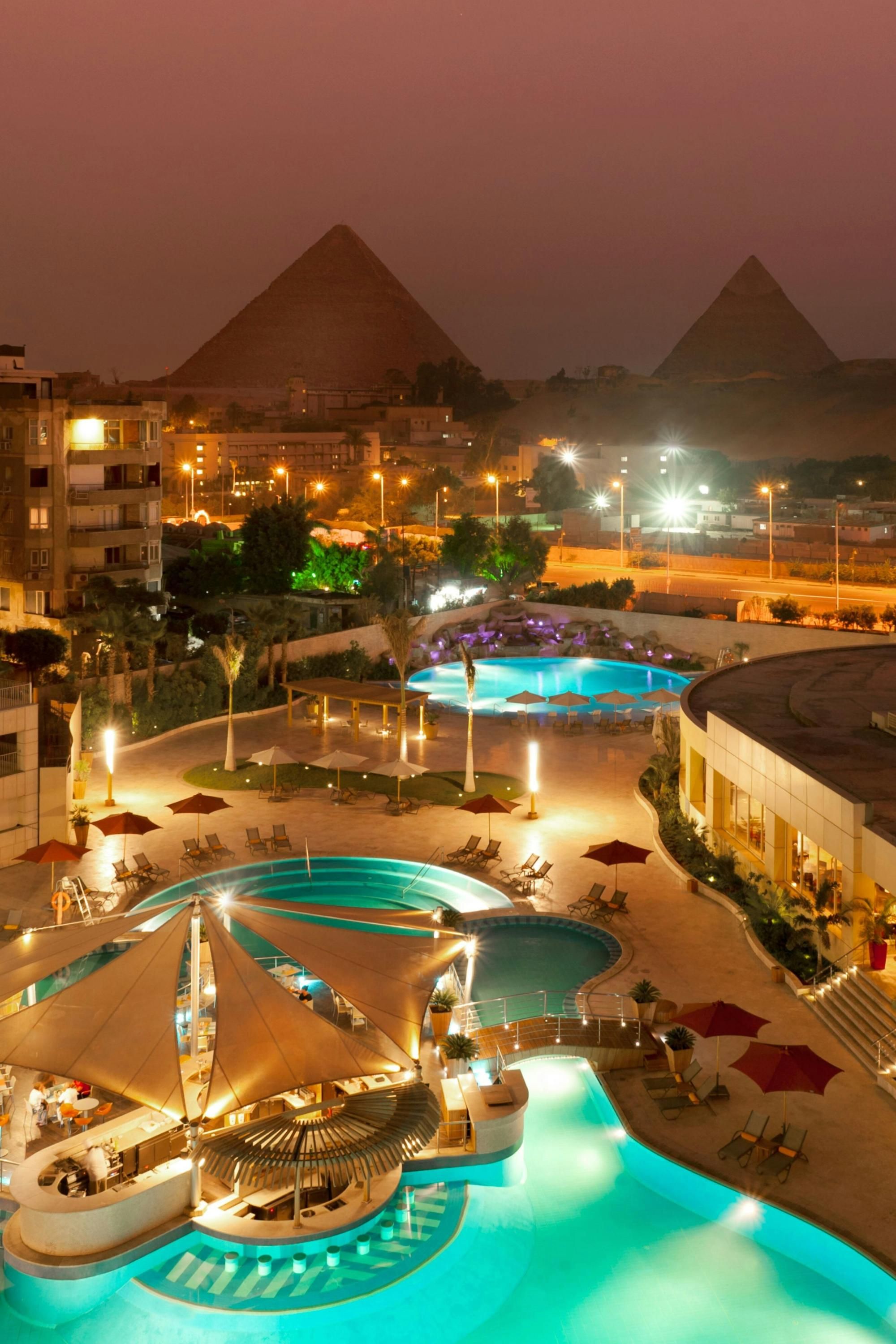 حوض السباحة صورة