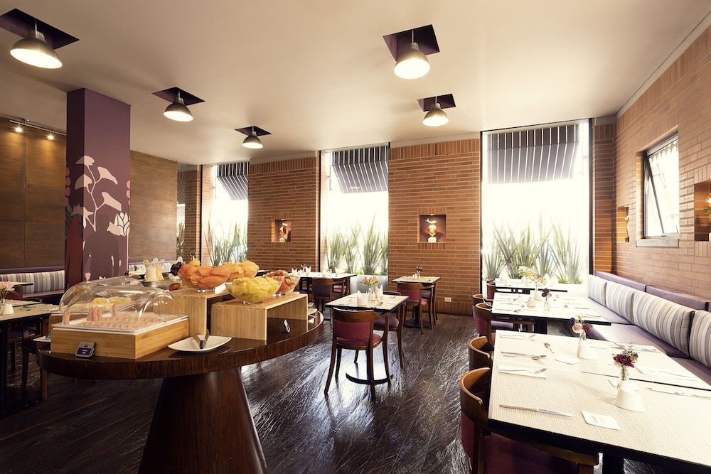 مطعم