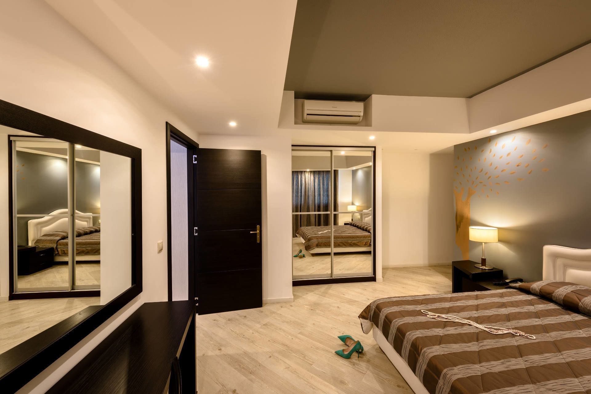 آخر