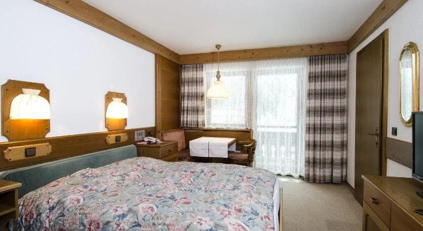 آخر