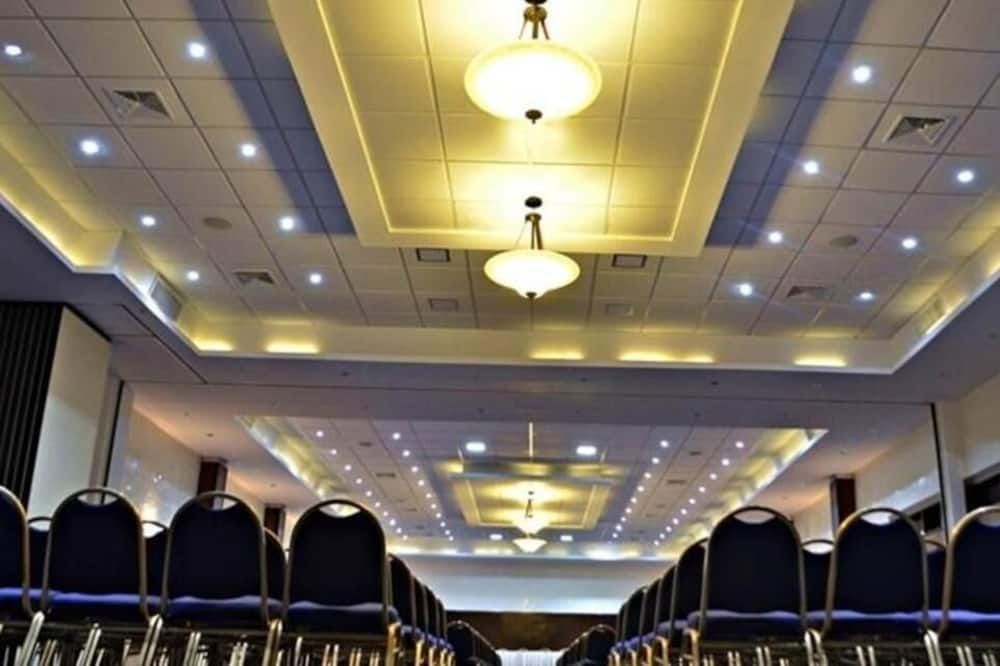 غرفة الاجتماعات