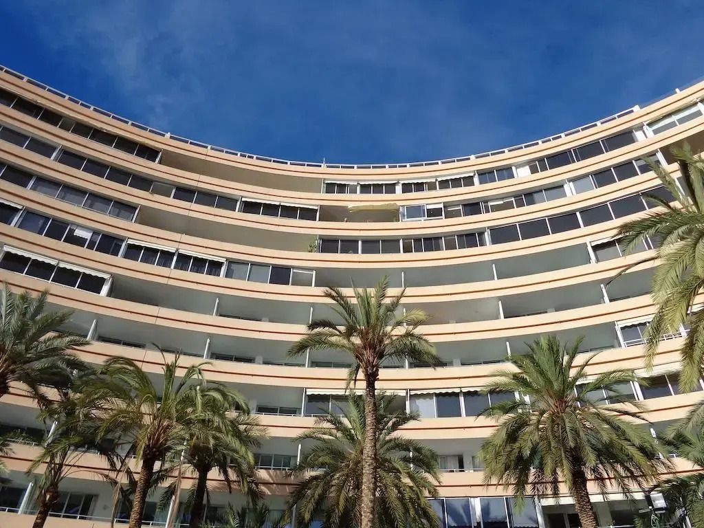 مبنى