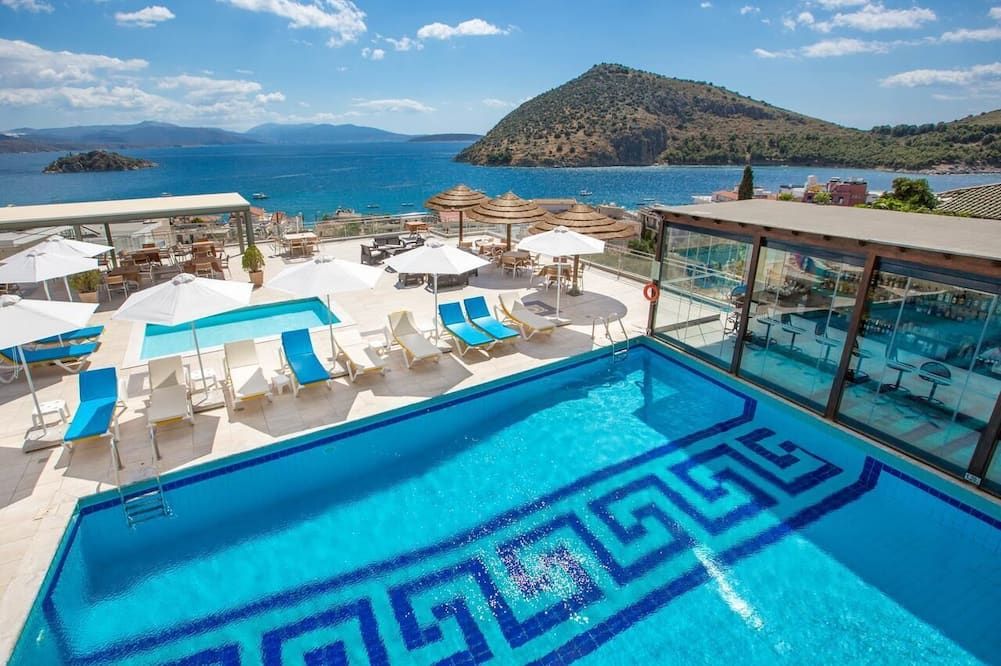 حوض السباحة صورة