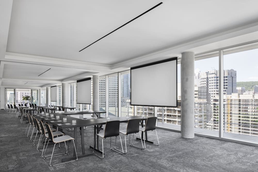 غرفة الاجتماعات