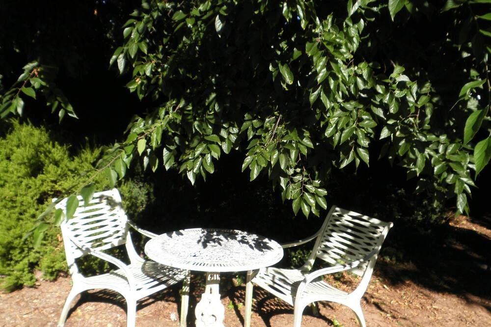 شرفة مرصوفة