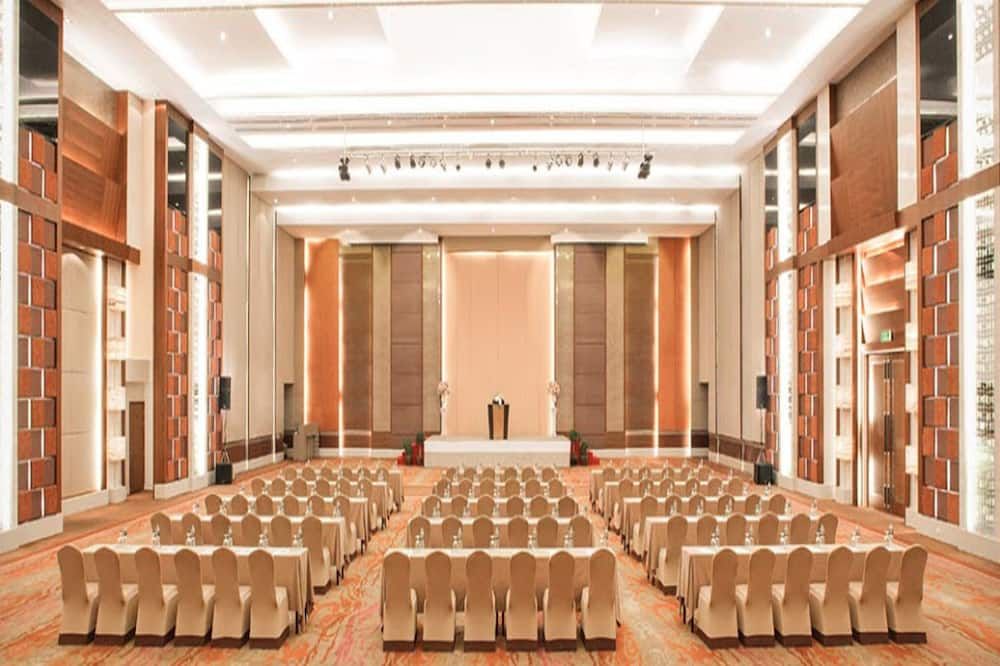 غرفة الاجتماعات