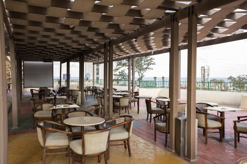 مطعم
