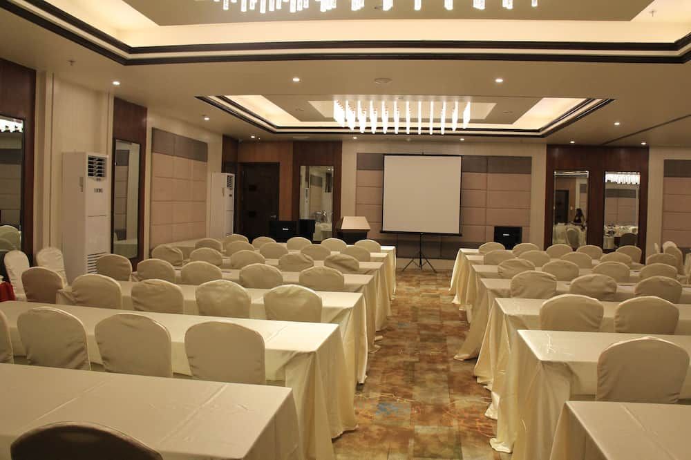 غرفة الاجتماعات