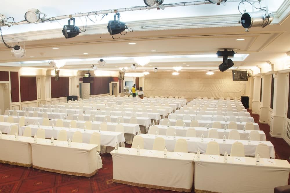 غرفة الاجتماعات