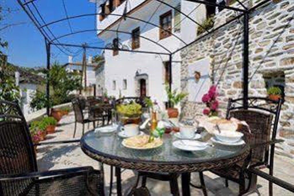 شرفة مرصوفة