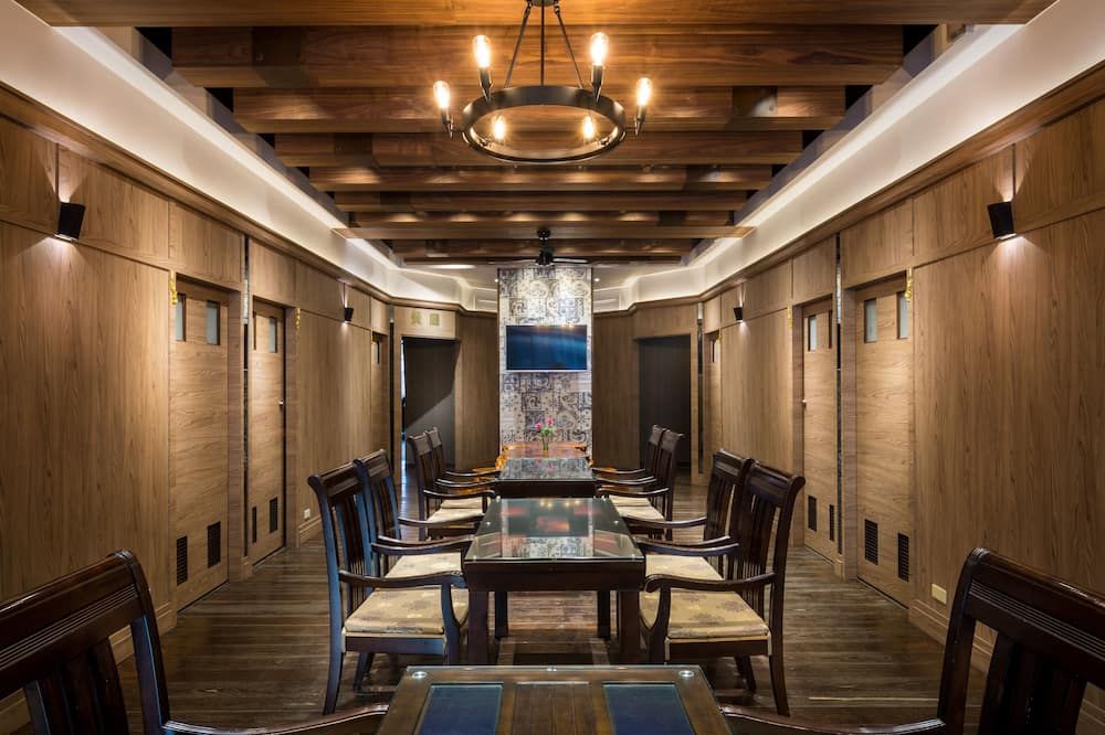 غرفة الاجتماعات