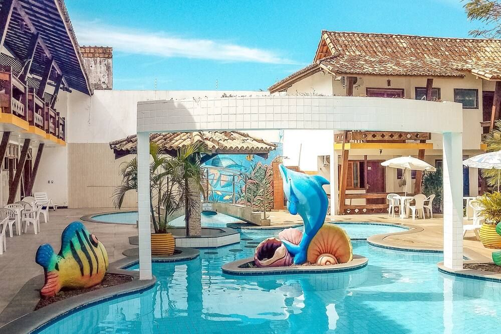 حوض السباحة صورة