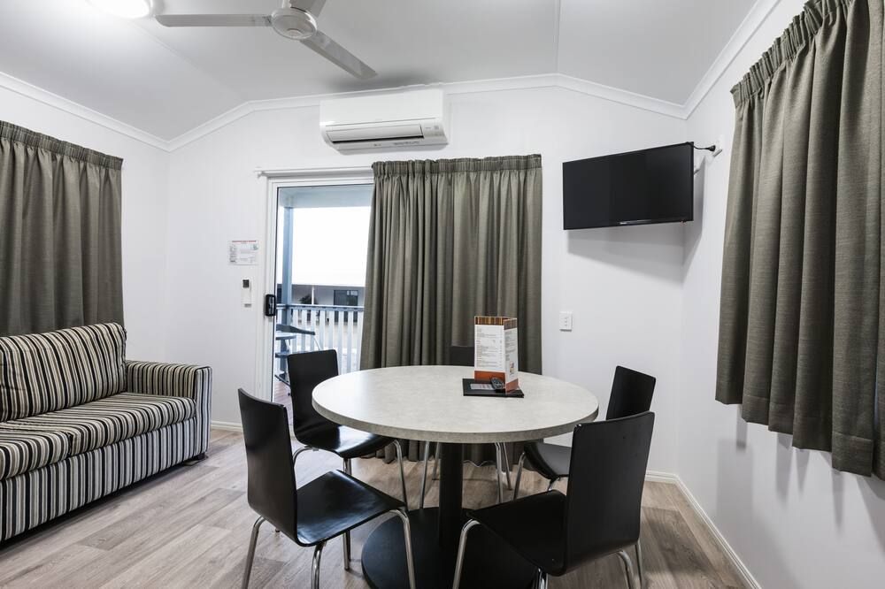 غرفة طعام صورة