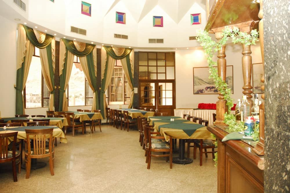 مطعم صورة
