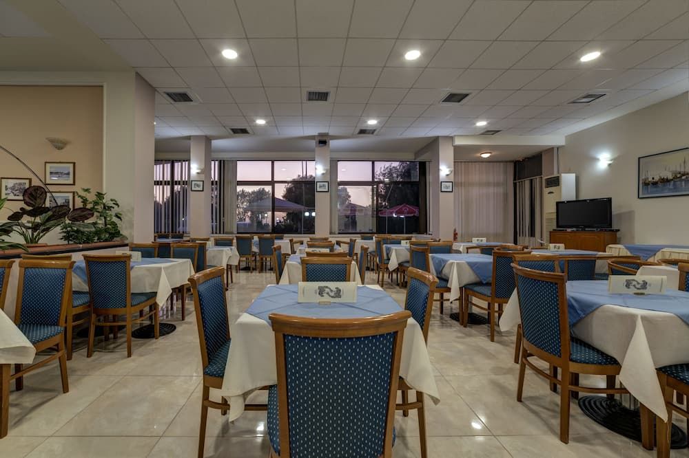 مطعم