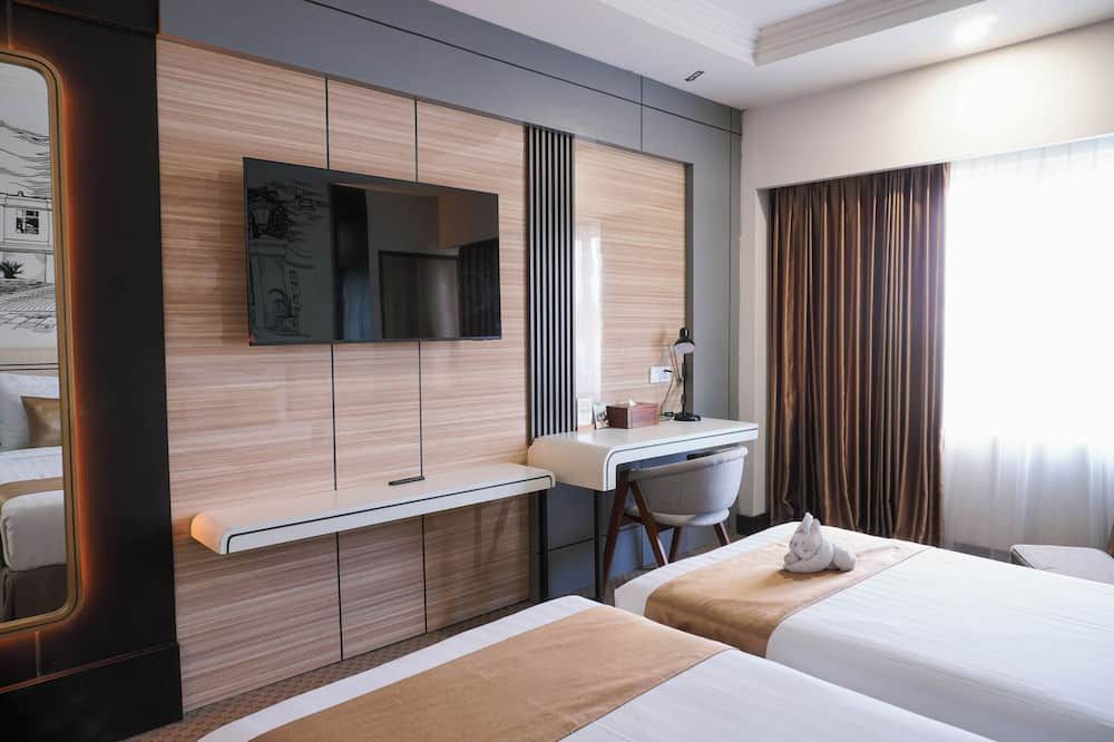 آخر
