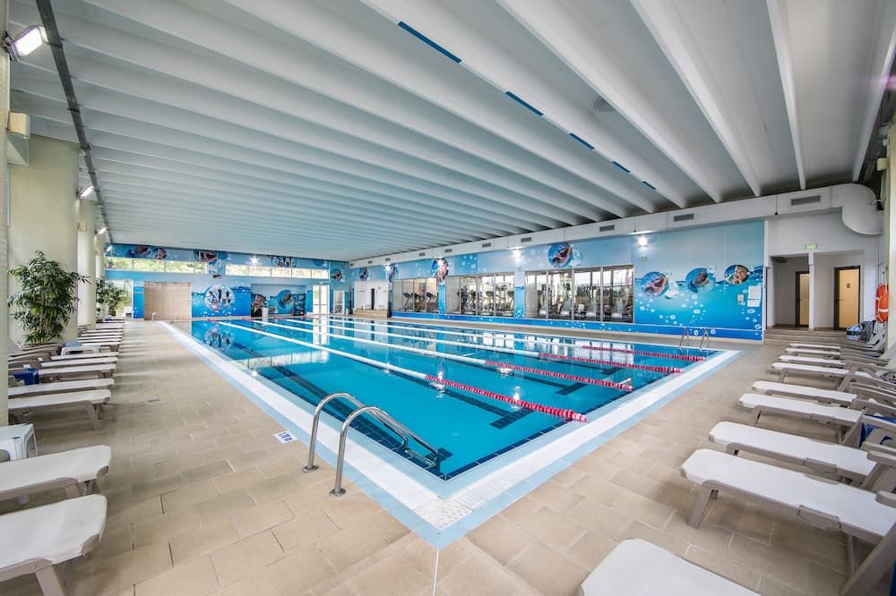 حوض السباحة صورة