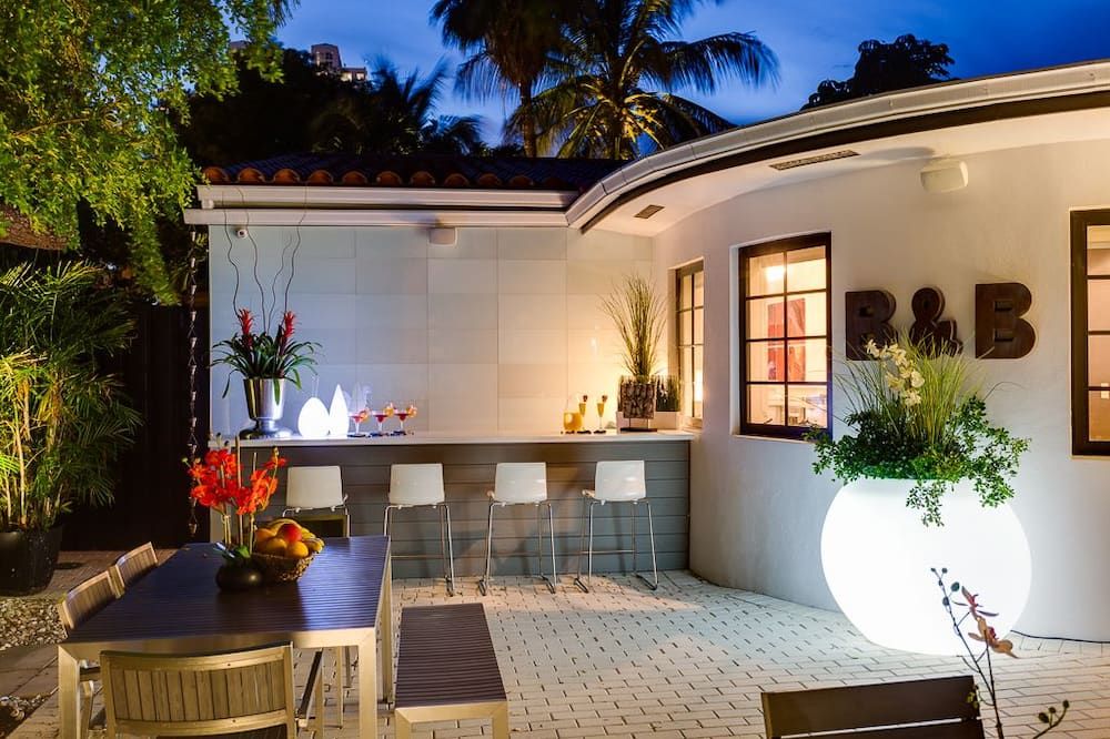 شرفة مرصوفة