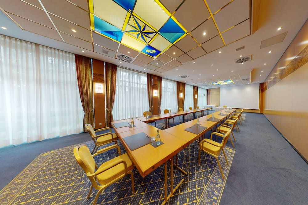 غرفة الاجتماعات