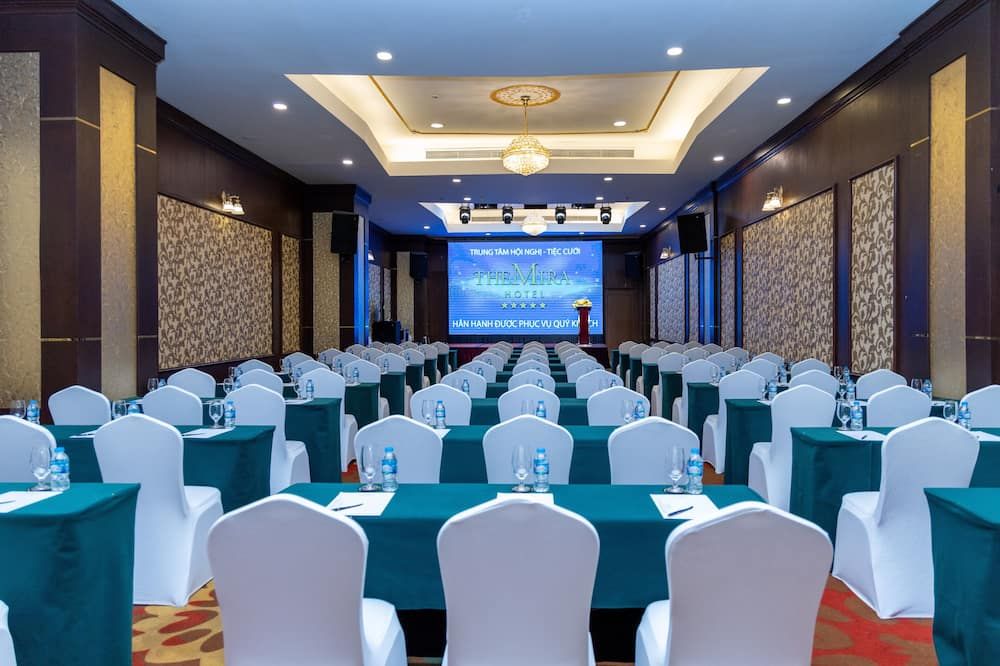 غرفة الاجتماعات