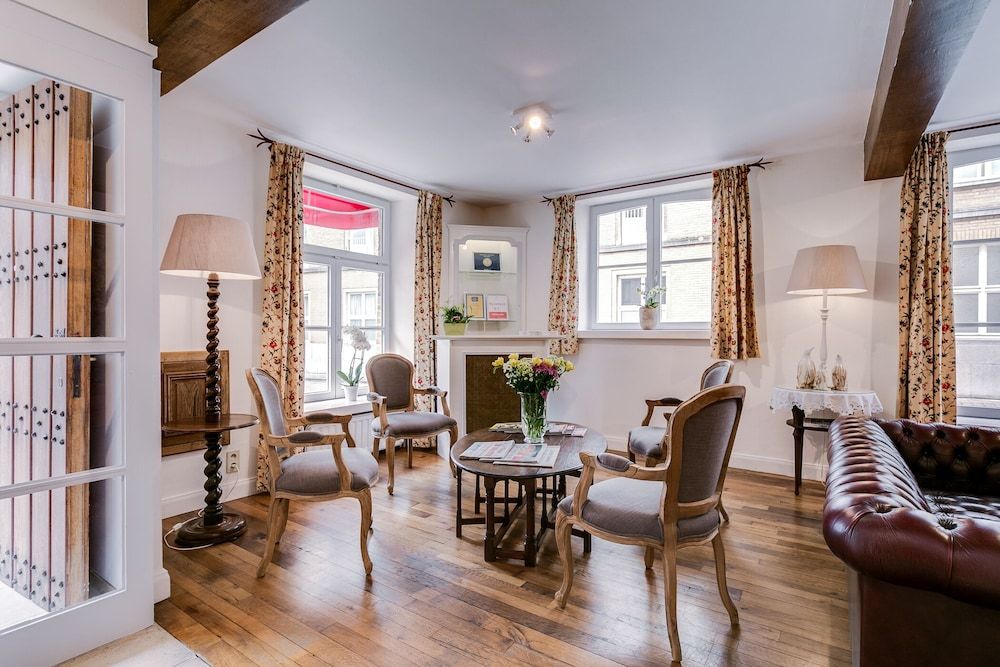 غرفة معيشة صورة