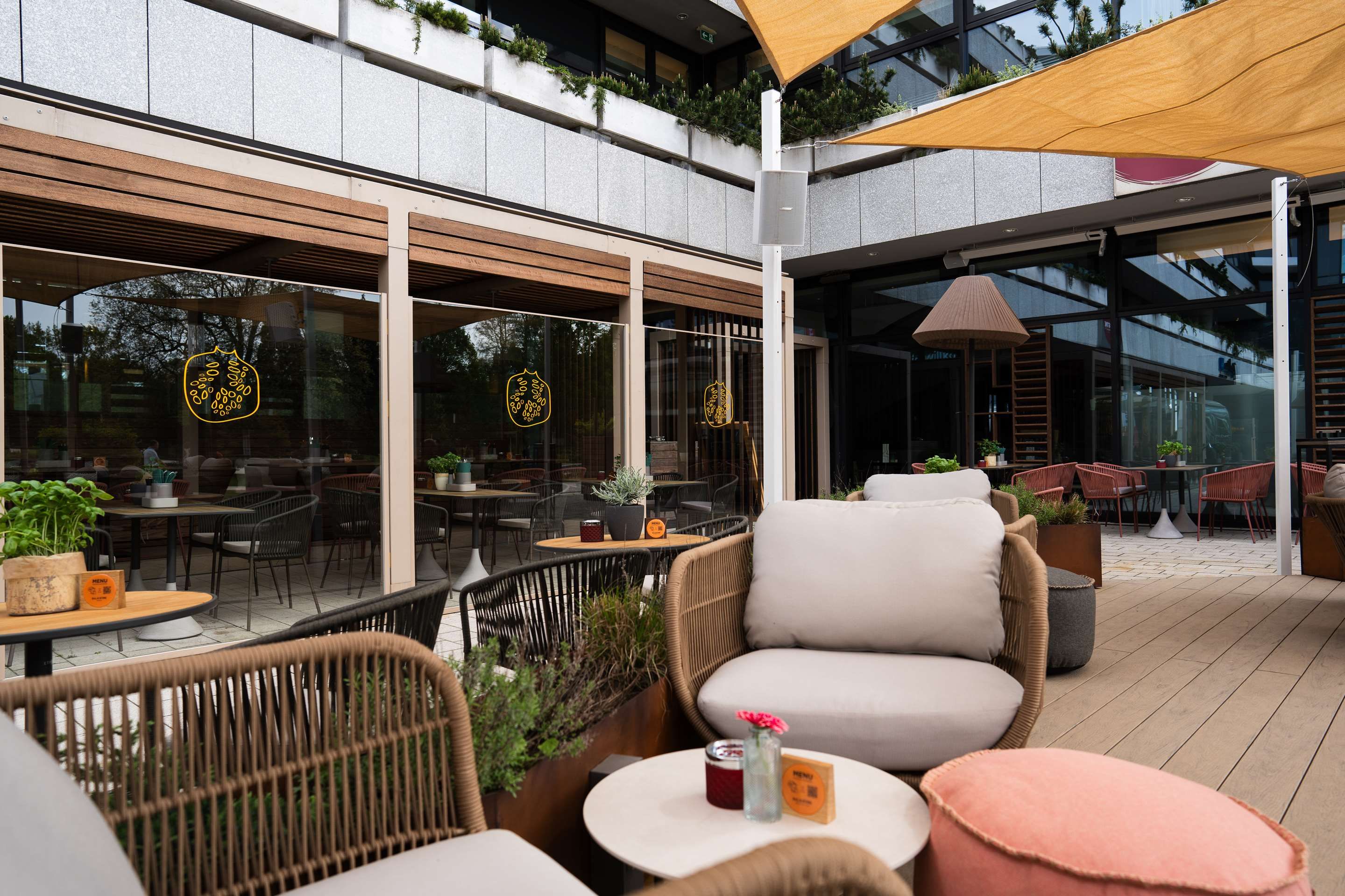 شرفة مرصوفة