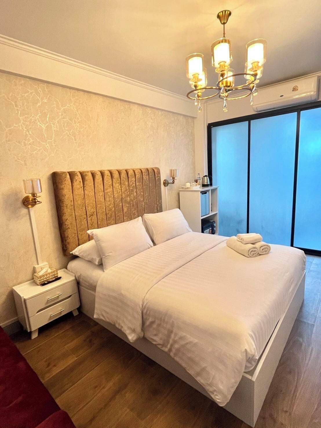 آخر