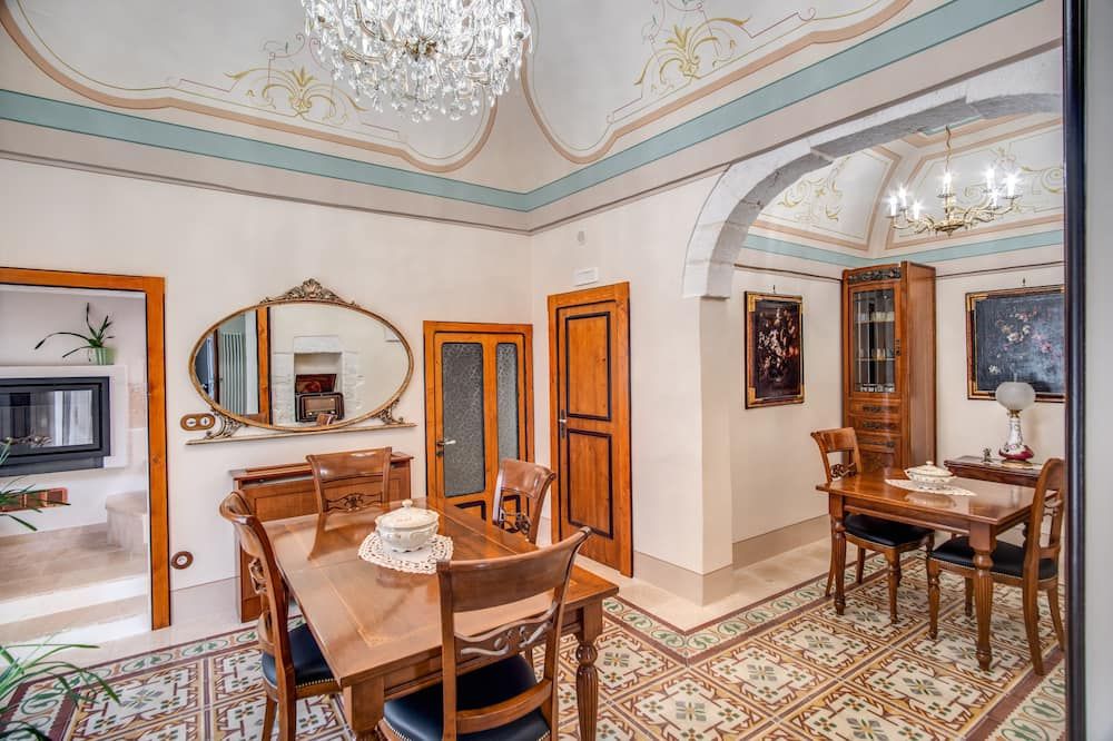 آخر
