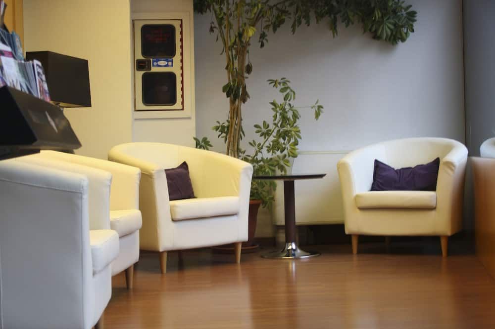 غرفة معيشة صورة