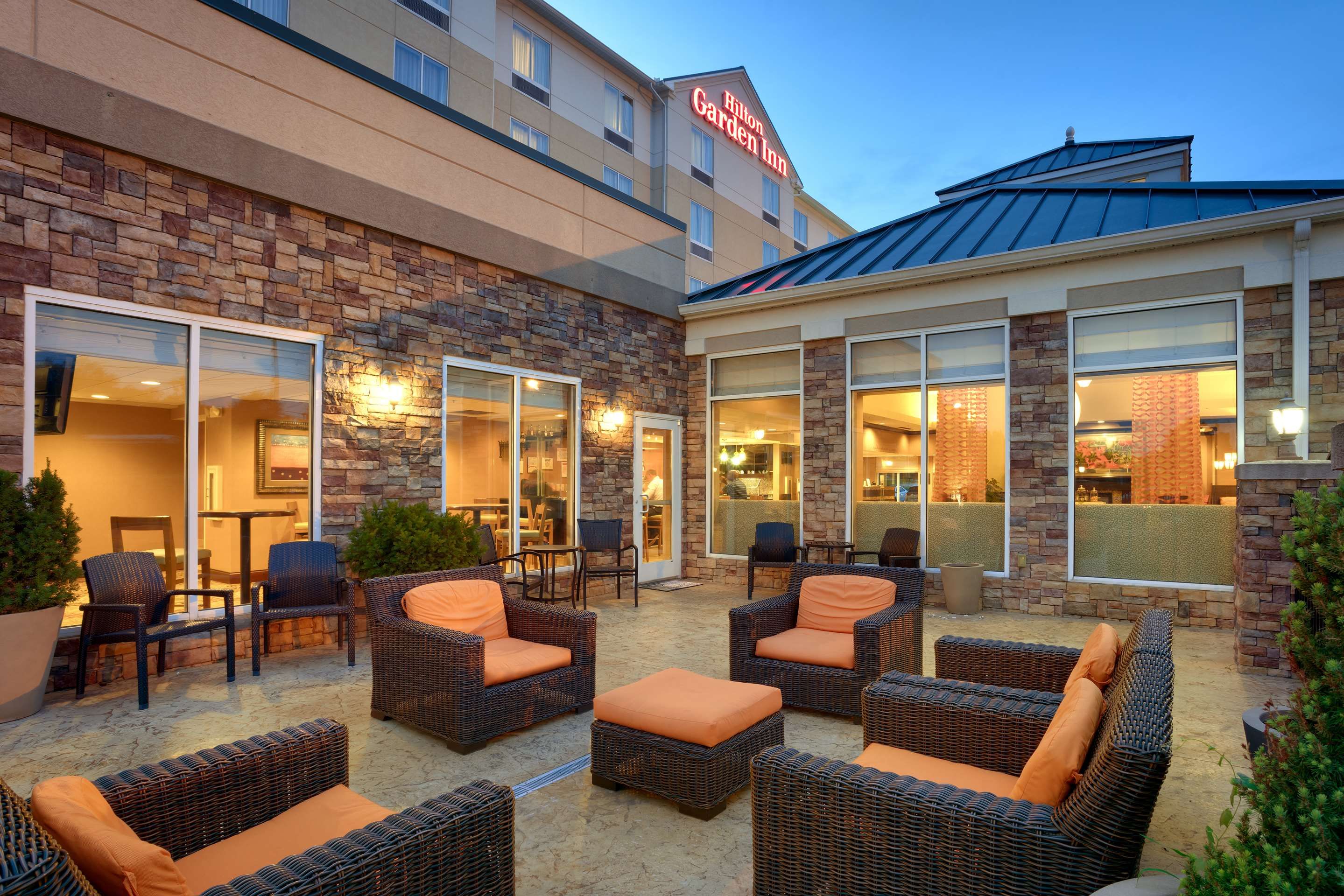 شرفة مرصوفة