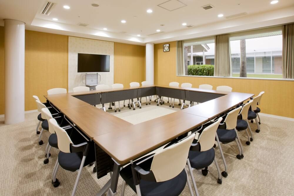 غرفة الاجتماعات