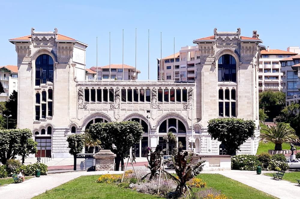 المعالم السياحية