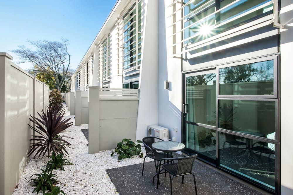 شرفة مرصوفة