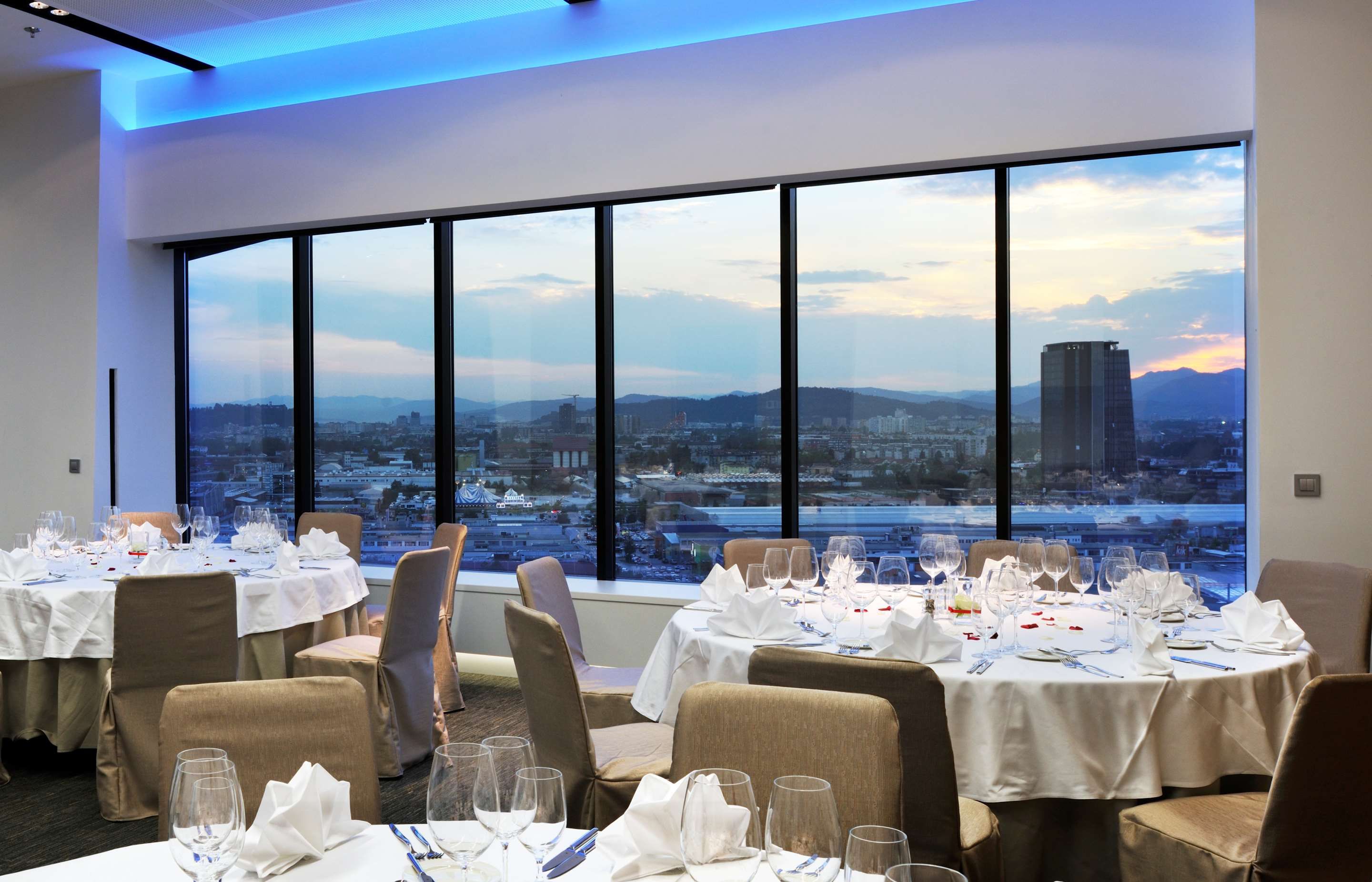 قاعة الولائم