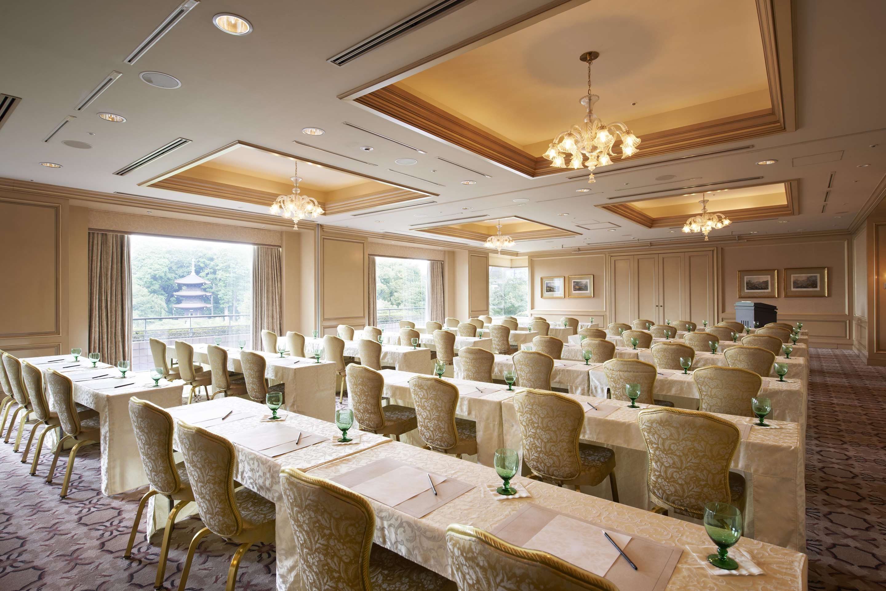 غرفة الاجتماعات