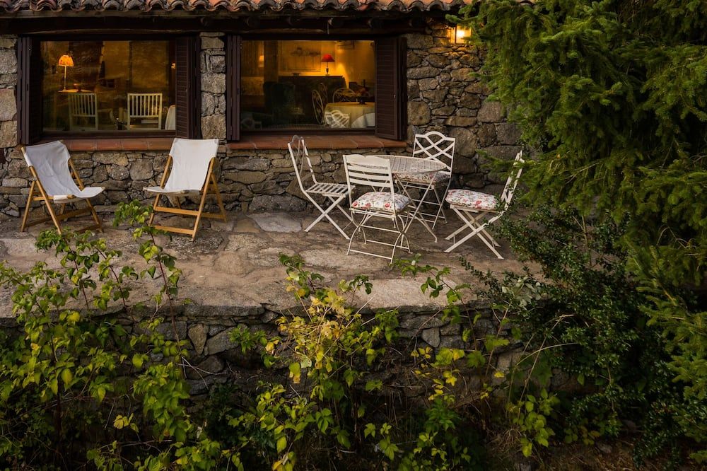 شرفة مرصوفة