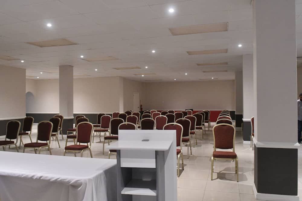 غرفة الاجتماعات