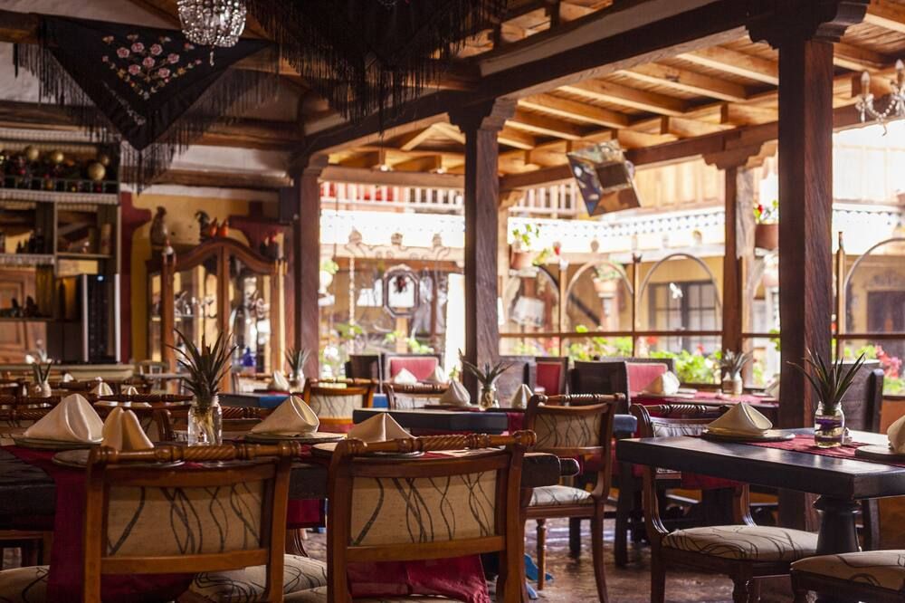 مطعم