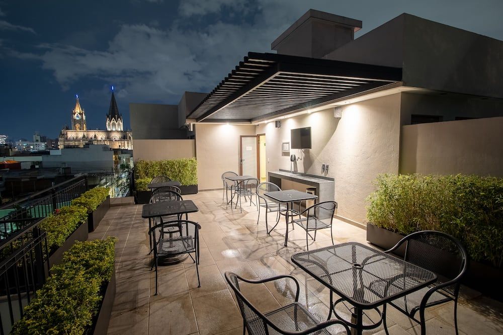 شرفة مرصوفة