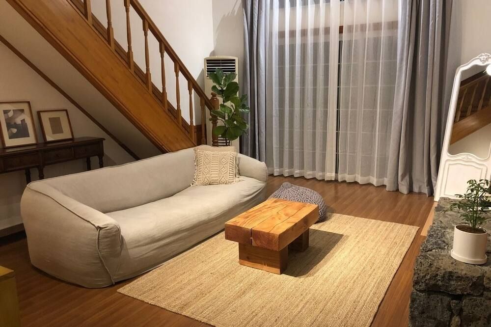 غرفة معيشة صورة