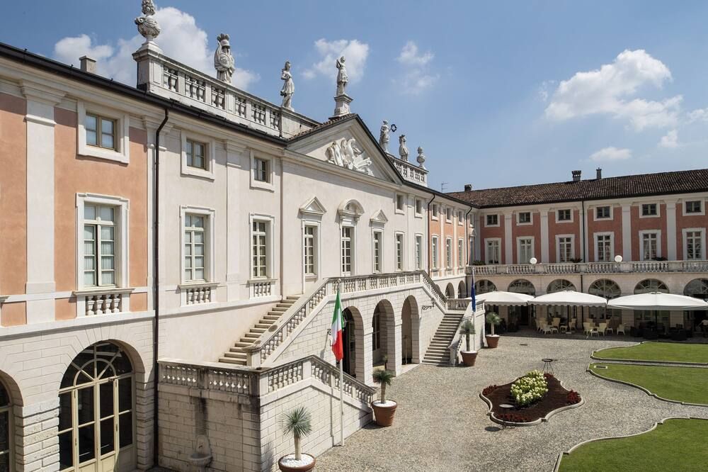 آخر