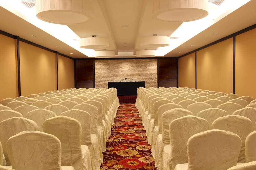 غرفة الاجتماعات