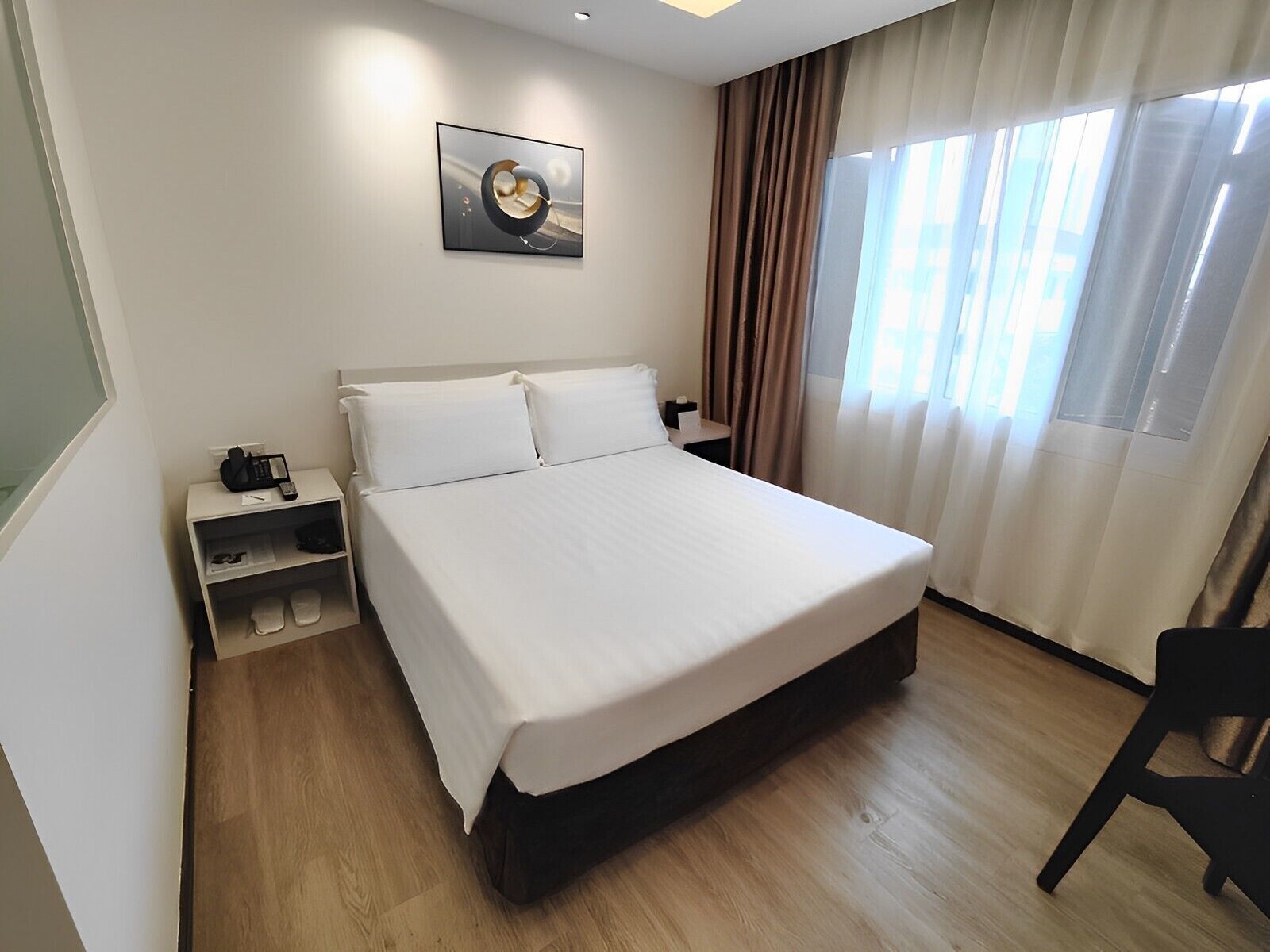 آخر