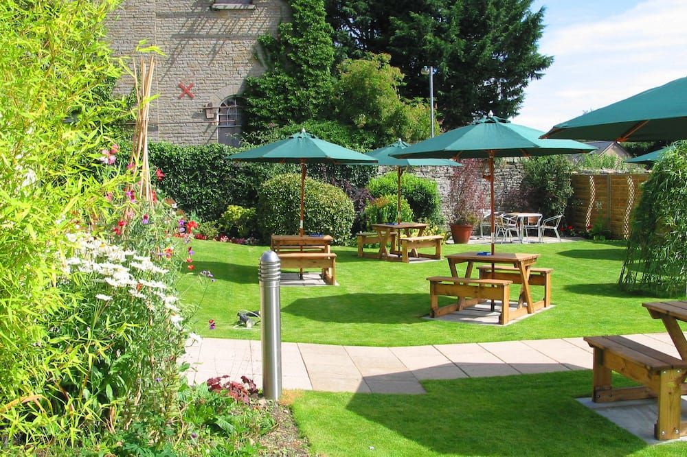 شرفة مرصوفة