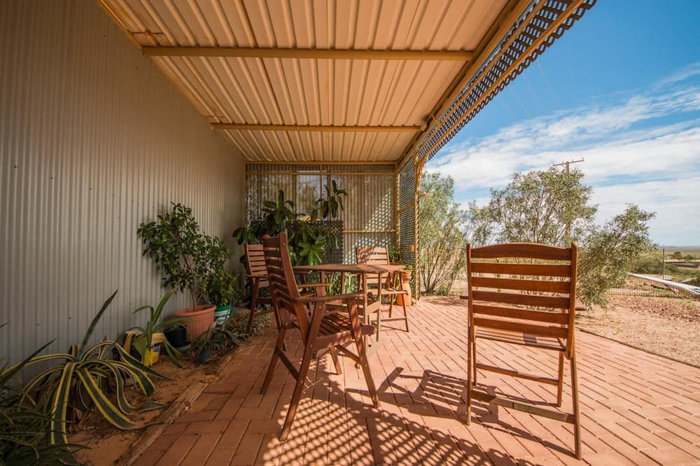 شرفة مرصوفة صورة